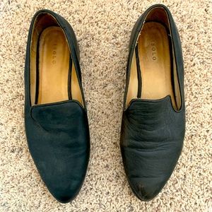 Very lightly worn smoking shoes